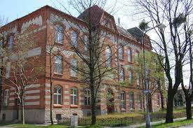 Waldorfská škola má svoju biografiu, má svoj životný príbeh a je veľmi dôležité, aby sme cieľ, ktorý waldorfská škola v tomto živote nesie, nestratili zo zreteľa. Waldorf Ostrava Informacni Portal Waldorfskych Skol V Ostrave