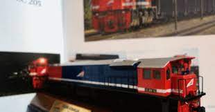 Stiker logo yang dirancang dan di desain dengan baik juga. Sepuran Channel Hobby Railway Model Miniatur Lokomotif Cc 205 Pt Kereta Api Indonesia Persero Miniatur Kereta Api Model Pt Kai Persero