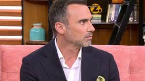 Αυτή τη στιγμή δεν με νοιάζει να μάθω ποιος έκανε τι, με ενδιαφέρει να… Giwrgos Kapoytzidhs Zappit