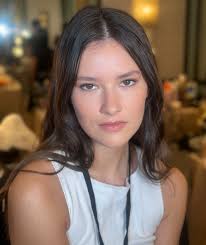 louisvuitton 2025 LV Beverly Hills Trunk Show Key Makeup @itsnicklennon  Inspo: Soft Smokey Matte Makeup by #makeupbykandirose Skin Prep:  @ernolaszlonyc Essence