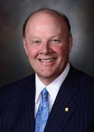 Norman Estes's Instagram, Twitter & Facebook