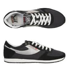 Modz vous offre les meilleures baskets diesel pour homme en promotion. Diesel Baskets Great Era Homme Noir Et Argent Achat Vente Basket 3606504606358 Cdiscount
