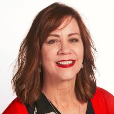 Linda Kolker's Instagram, Twitter & Facebook