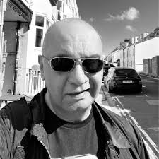 I found out a few minutes ago that John Leftwich, my manager and mentor  when I worked at Microsoft's European HQ in Paris died earlier this year  (April 2020).