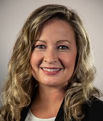 Darcey Macken's Instagram, Twitter & Facebook