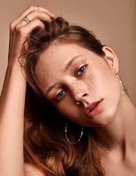 Из открытого космоса: Бренд Patisserie Jewelry представил новую коллекцию  украшений