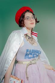 American vintage is the story of authentic fashion that suits all types of personalities. How To Shop Depop Poshmark Ebay And More According To Teens Repeller