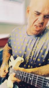 Daily noodles w/ a large side of guitar player faces. #guitarplayer  #musician #blues #bluesguitar #prsgow #prsguitars #prsvela #improvisation  #practicepracticepractice #innovadiscs #makemusic #artist ...