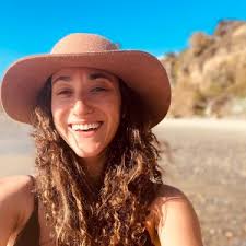 Emily Abrams's Instagram, Twitter & Facebook