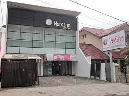 Tredonne skin care menawarkan perawatan yang beragam, mulai dari perawatan wajah, tubuh maupun rambut dengan harga yang relative terjangkau oleh lapisan menengah ke atas, dan juga menjanjikan playanan yang. Top 5 Klinik Kecantikan Di Bogor Terbaik Saat Ini Parasayu Net