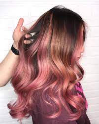 What A Beautiful Color Blend Intermixed Rose And Gold Strands By Chophairstudio Hotonbeauty Ros Hair Beauty Hair Styles Beautiful Hair Color