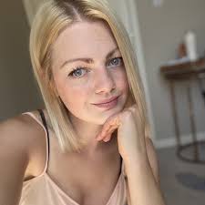 Stream Emily Lehmann music