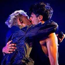 Olly alexander is certainly no stranger to speaking up for lgbt causes, or proudly making a with that, tyler's boyfriend matthew appears from the back of the stage and tells him: Pin On Years And Years