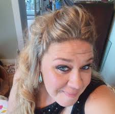 SPRING MULTI-LEVEL LOFT SPECIAL!! Half off first month's rent, $500.00  security deposit (with approved credit) and application fee waived. Pets  welcome, free parking (covered parking garage included) and