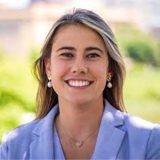 Excited to begin my MBA at Northwestern University