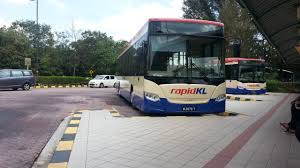 Harian metro melaporkan pihak polis mengesahkan pemandu bas rapidkl berusia 32 tahun yang merempuh tujuh kenderaan di jalan ampang, malam semalam di bawah pengaruh methamphetamine (syabu). Bas Rapidkl Baru Sangat Selesa Carigold Forum