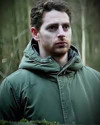 Everett Leaves His Friend with Two Broken Legs in The Wild