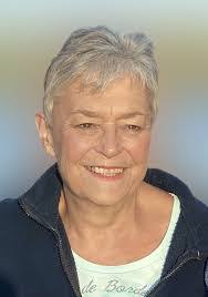 Eileen Houser's Instagram, Twitter & Facebook