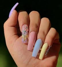 Son como la punta de una zapatilla de bailarina o como un ataúd. Pin De Valentina Cabrera Burneo En Unhas Unas Postizas De Gel Manicura De Unas Unas De Gel Bonitas