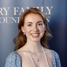 Erin Burt (@eaburt2000)