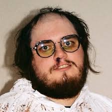 Huvitav, mis oleks reaktsioon sellele kui pissi ja kaka tuleks? suur kaka  junn ja piss voolaks otse potist alla või isegi põllu peal pissi ja kaka? Ma  pakun, et seda junni praeguseks