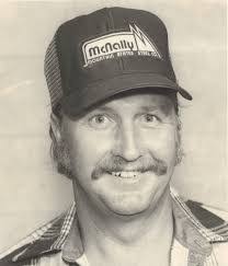 Thomas Bott's Instagram, Twitter & Facebook