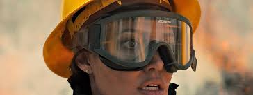 Aquellos que desean mi muerte. Aquellos Que Desean Mi Muerte Intenso Trailer Del Thriller Con Angelina Jolie A Las Ordenes Del Autor De Wind River Y Yellowstone