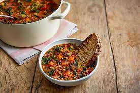 Dann sind die 15 minuten rezepte von jamie oliver genau die richtige wahl! 14 Recipes Every Student Should Know Features Jamie Oliver