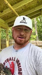 Dustin Grissom's Instagram, Twitter & Facebook