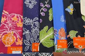 Maybe you would like to learn more about one of these? Kisah Sehelai Batik Tuli S Dari Palbatu Antara News