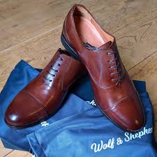 10 high dollar men's shoe brands to sell on ebay and poshmark in 2019! Top 10 Most Comfortable Dress Shoes For Men