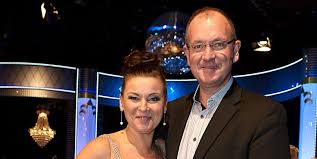Så ser lotta engberg och doktor mikael sandströms hus ut. Lotta Engbergs Vrakiga Lyxvilla Till Salu Stoppa Pressarna Kandisar Kandisnytt Hant Extra Se Hor Noje