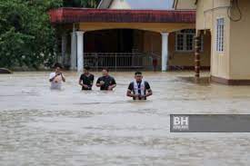 Empat hingga 6 episod hujan lebat yang signifikan dijangka berlaku dalam tempoh monsun timur laut atau musim tengkujuh di malaysia, yang akan bermula rabu ini dan berakhir pada mac 2021. Musim Tengkujuh Diramal Bermula Rabu Ini