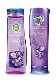 The best shampoo for thick hair can tame frizz and leave thick locks looking smooth and hydrated. Best Shampoo For Wavy Hair Bestshampoo Shampoo For Wavy Hair Good Shampoo And Conditioner Best Shampoos