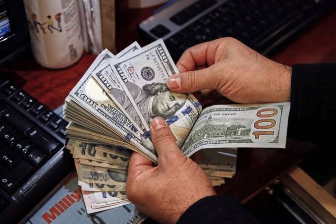 الدولار اليوم في مصر.. أسعار البيع والشراء – جريدة الاستثمار العربى