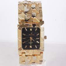 Mybulova.com is an online community based forum that helps people identified their vintage bulova & accutron watch. Bulova Diamond Quartz 3063 5020 18k Gold Nugget Men S Watch 777jewelry Com