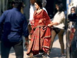 Before Lockdown Madhuri Dixit Nene Was Spotted At A Studio In Mumbai I distinctly remember watching her in the koffee with karan show where she was shown a clip of her admirers in general public talking good things about her, and.