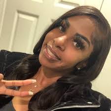 Nikki Boles's Instagram, Twitter & Facebook