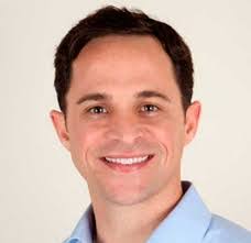 Jonathan Hanks's Instagram, Twitter & Facebook