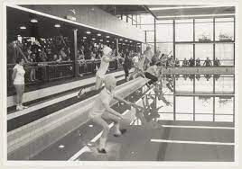 zwembad de planeet jaren 70 haarlem foto zwembad