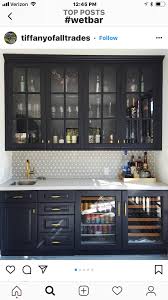 Coffee bar ideas | no need to go to a cafe to get a cup of coffee, if you can have it in your own house, while enjoying a little chit chat with your spouse or your dearest one. Einrichten Hausdekoration Dekoration Schlafzimmer Hausdekor Wohnzimmer Wohnideen Wohnung Home Bar Designs Home Wet Bar Kitchen Bar Design