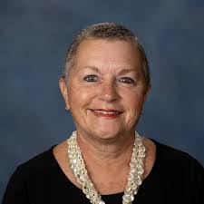 Lisa Mcelhannon's Instagram, Twitter & Facebook