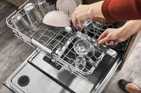 The ultimate dry, even plastics. Kdfm404kbs Kitchenaid 44 Dba Dishwasher In Printshield Finish With Freeflex Third Rack Black Stainless Steel With Printshield Finish Black Stainless Steel With Printshield Tm Finish Cullen S Home Center