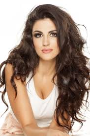 Tons of heat from styling tools can seriously damage hair, leaving behind curls that aren't exactly in the best condition. Don T Plug In The Dryer Here S How To Style Your Hair Without Using Heat