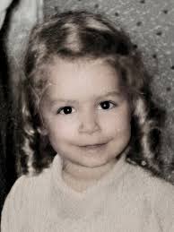 In 1972, Don Strang and company launched Don's Lighthouse to fabulous  reviews. Today, Don's continues its tradition of serving the best seafood  and steaks in town paired with a commitment to service