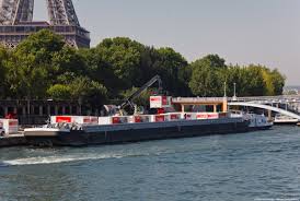 It is located 14.7 km (9.1 mi) from the center of paris. Partenariat Entre Sogaris Et Franprix Pour La Logistique Fluviale Le Journal De L Axe Seine