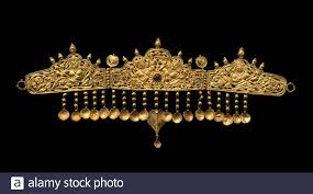 Diadem With Kinnaris Half Bird Half Female Creatures India Jammu Kashmir Ancient Kingdom Of Kashmir 9 In 2020 Ancient Jewels Ancient Jewelry Medieval Jewelry