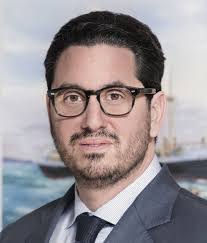 Fernando Aponte's Instagram, Twitter & Facebook