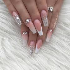 63 Pretty Wedding Nail Ideas For Brides To Be Stayglam If your ombre is gel or dip powder, though, they'll last longer, around two to three weeks. 63 pretty wedding nail ideas for brides