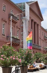 You want to know which activities are happening in karlsruhe right now? Karlsruhe Bekennt Sich Mit Regenbogenfahne Zu Gleichberechtigung Durlacher De